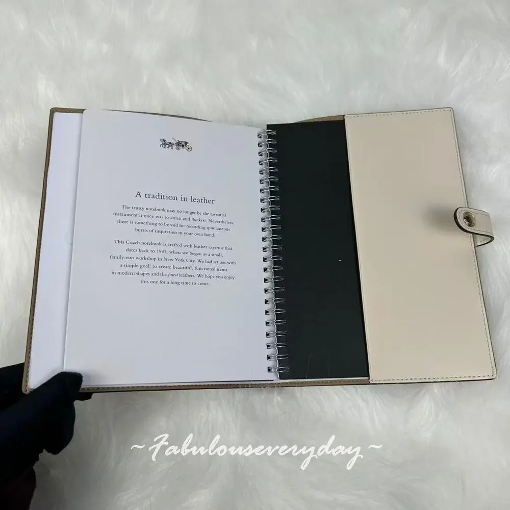 Coach Snap Notebook In Signature Canvas/Silver/Chalk CZ198 NWT